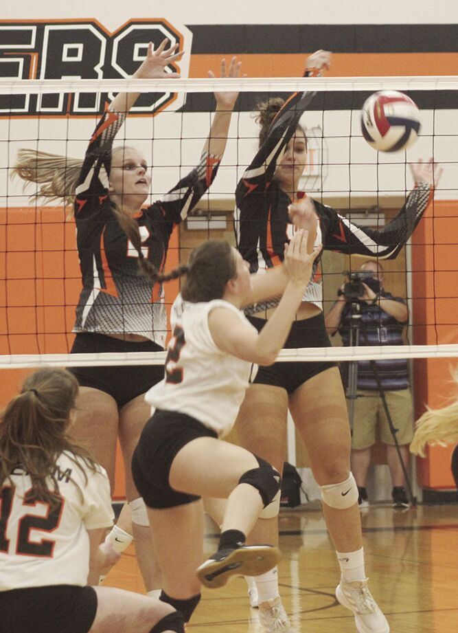 Beavers Maggie Dow (left) and Rachel Brady